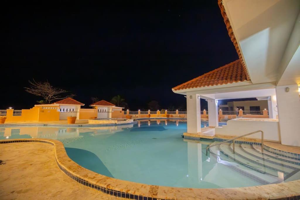Golden Dreams Studio 1St Floor 101B Isabela Bagian luar foto
